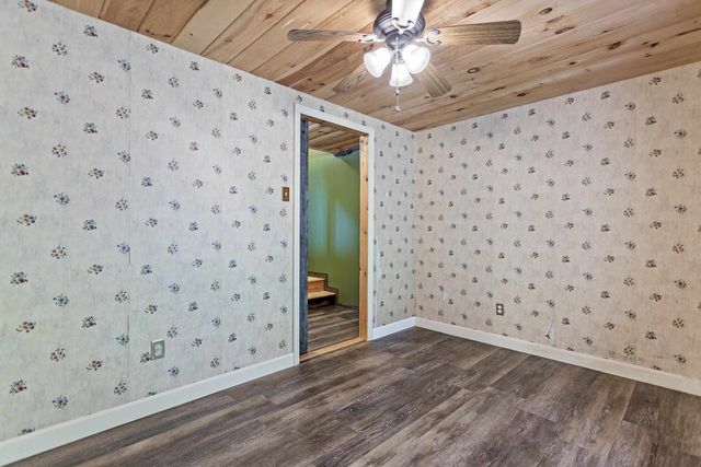 388 Perch Pond Road, Holderness, NH 03245