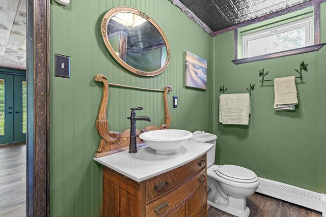 388 Perch Pond Road, Holderness, NH 03245
