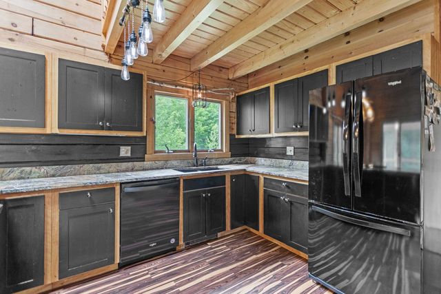 388 Perch Pond Road, Holderness, NH 03245