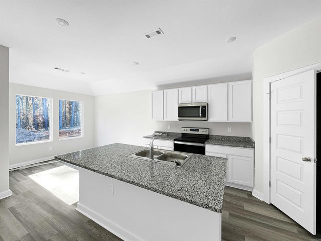 32 Wolfsbridge Loop, Cabot, AR 72023