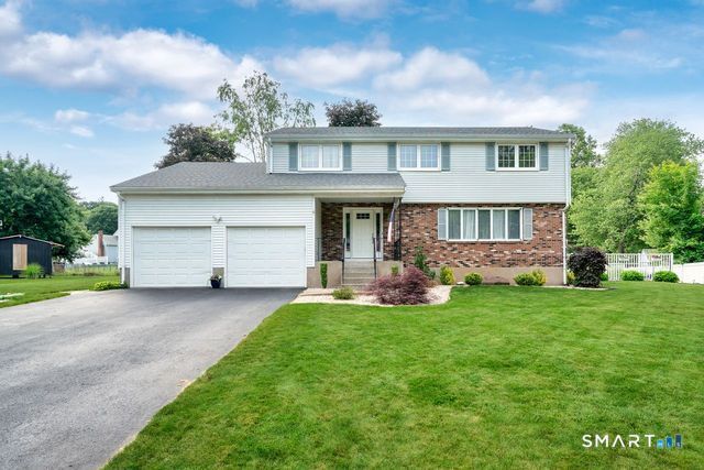 17 Lancaster Road, Cromwell, CT 06416