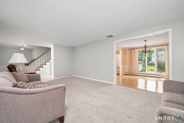 17 Lancaster Road, Cromwell, CT 06416