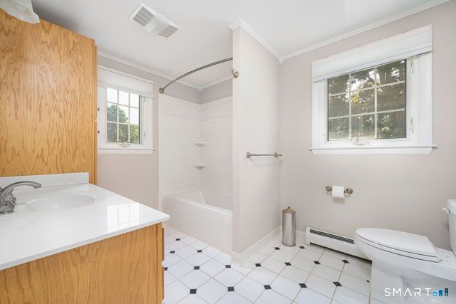 17 Lancaster Road, Cromwell, CT 06416