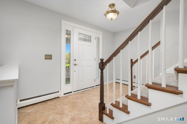 17 Lancaster Road, Cromwell, CT 06416