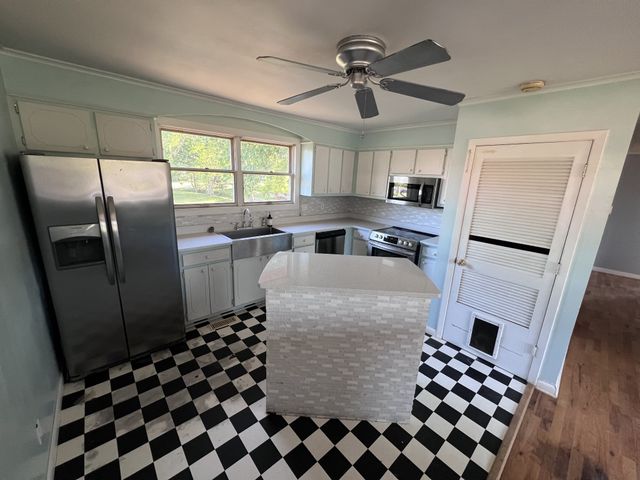 208 Cedar Ave, Linden, TN 37096