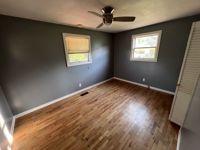 208 Cedar Ave, Linden, TN 37096