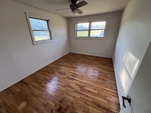 208 Cedar Ave, Linden, TN 37096
