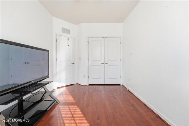 14 Michael Drive, Tinton Falls, NJ 07712