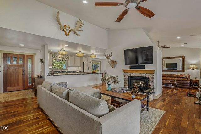 2564 Old Military Road, Central Point, OR 97502