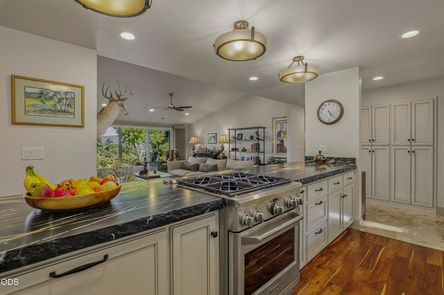 2564 Old Military Road, Central Point, OR 97502