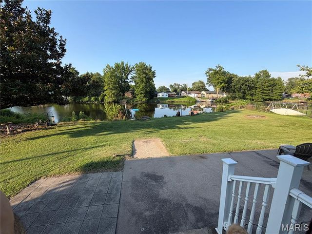 4330 Lake Drive, Granite City, IL 62040