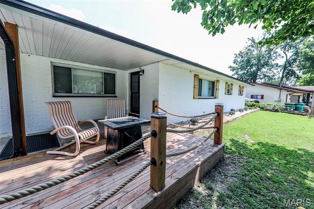4330 Lake Drive, Granite City, IL 62040