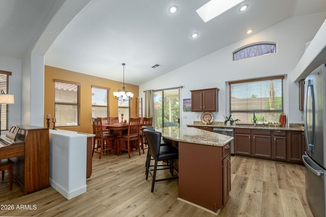 17804 N PHOENICIAN Drive, Surprise, AZ 85374