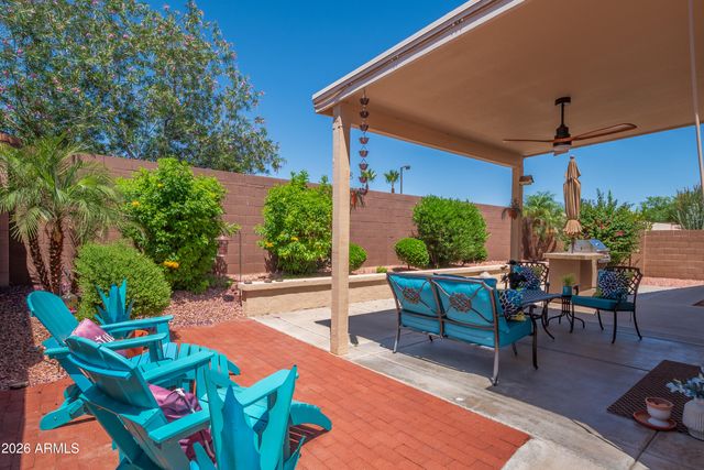 17804 N PHOENICIAN Drive, Surprise, AZ 85374