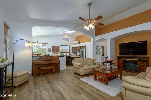 17804 N PHOENICIAN Drive, Surprise, AZ 85374