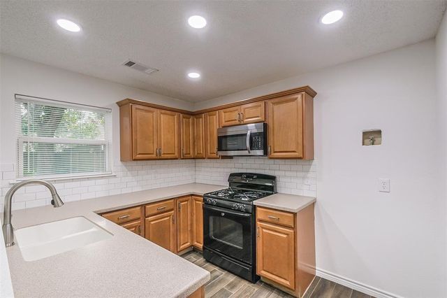 6235 W Willow Bluff Road, Katy, TX 77449