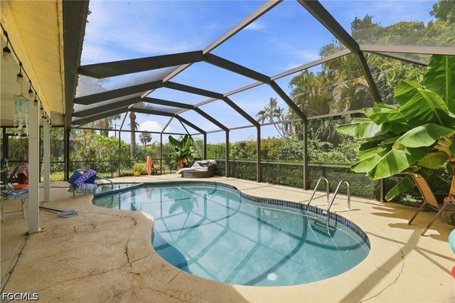 4448 Beechwood Lake DR, Naples, FL 34112