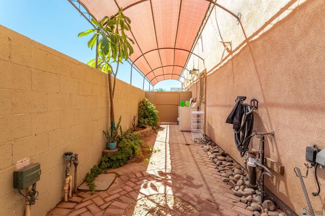 1445 E Babbitt Ln, San Luis, AZ 85336