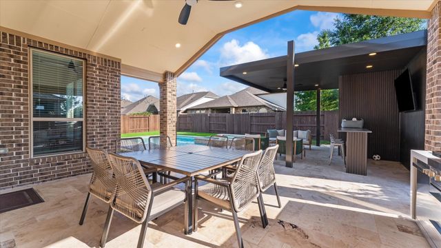 8914 Stonebriar Creek Crossing, Tomball, TX 77375