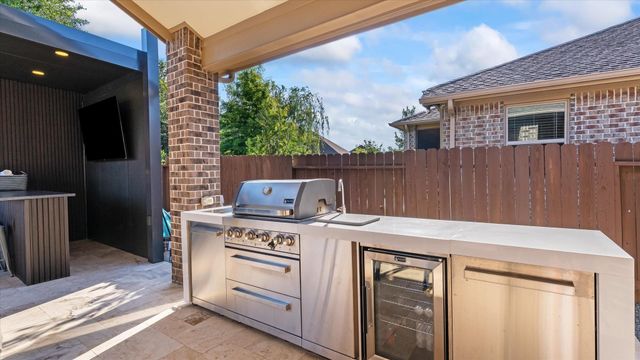 8914 Stonebriar Creek Crossing, Tomball, TX 77375