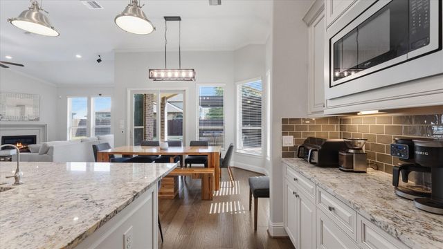 8914 Stonebriar Creek Crossing, Tomball, TX 77375