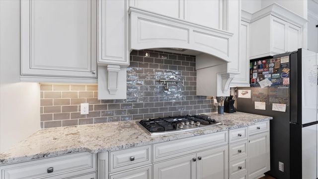8914 Stonebriar Creek Crossing, Tomball, TX 77375