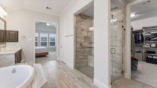 8914 Stonebriar Creek Crossing, Tomball, TX 77375