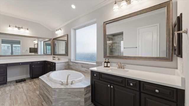 8914 Stonebriar Creek Crossing, Tomball, TX 77375