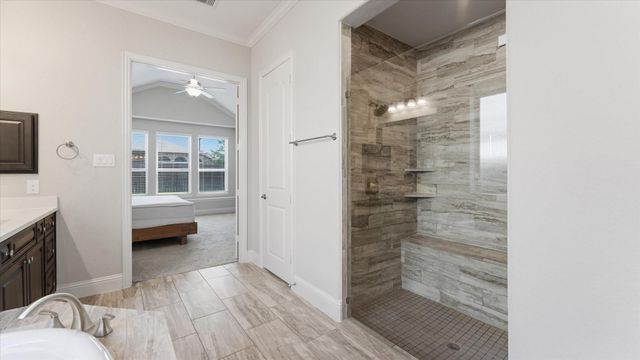 8914 Stonebriar Creek Crossing, Tomball, TX 77375