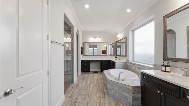 8914 Stonebriar Creek Crossing, Tomball, TX 77375