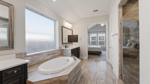 8914 Stonebriar Creek Crossing, Tomball, TX 77375