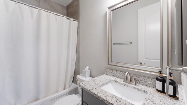 8914 Stonebriar Creek Crossing, Tomball, TX 77375