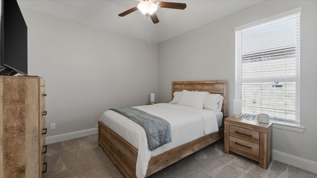 8914 Stonebriar Creek Crossing, Tomball, TX 77375