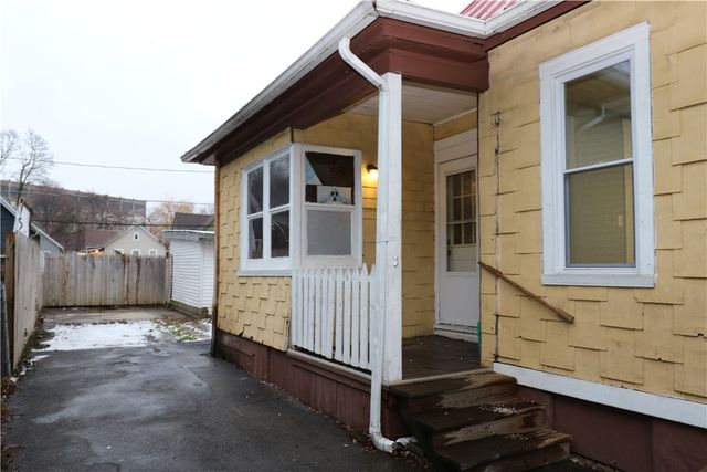 15 Princeton Street, Rochester, NY 14605