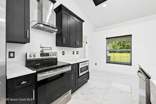 1448 Hollyhock Street, Deltona, FL 32725