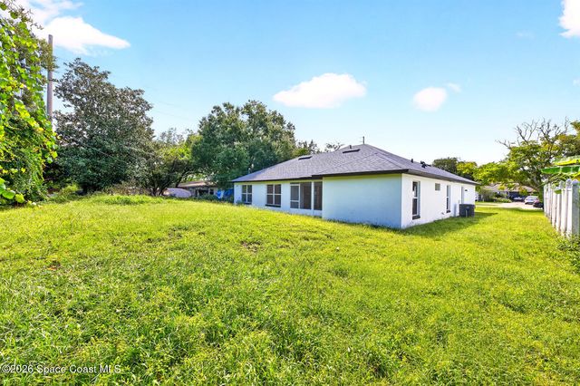 1448 Hollyhock Street, Deltona, FL 32725