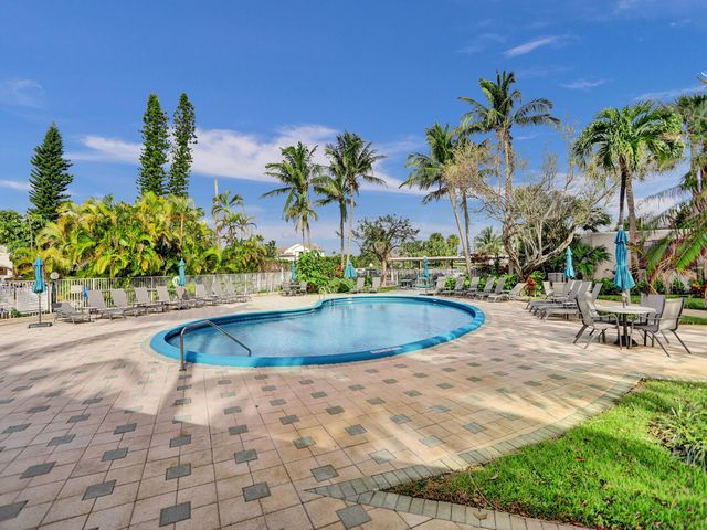 2851 S Ocean Boulevard D3, Boca Raton, FL 33432