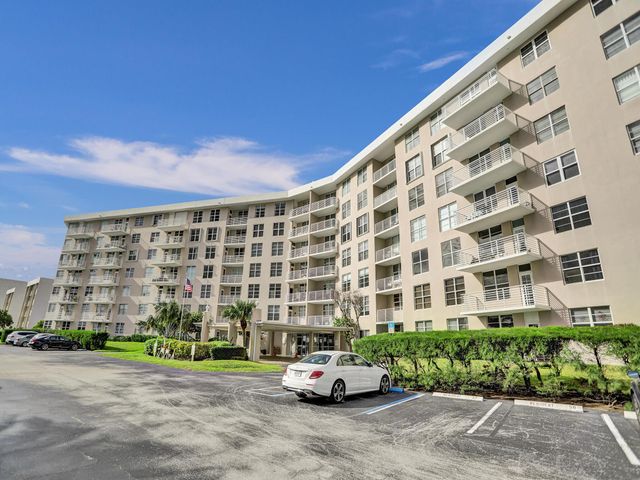 2851 S Ocean Boulevard D3, Boca Raton, FL 33432