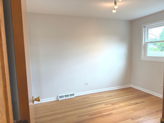 6259 W 91st Place, Oak Lawn, IL 60453