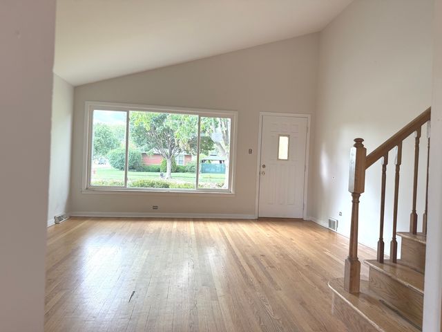 6259 W 91st Place, Oak Lawn, IL 60453