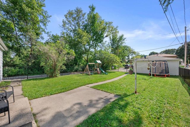 3354 S Burrell STREET, Milwaukee, WI 53207