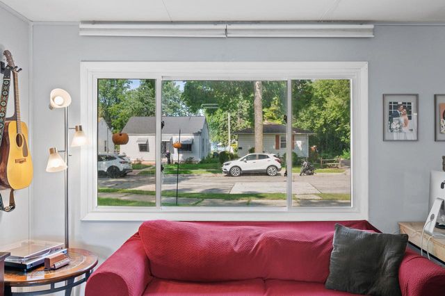 3354 S Burrell STREET, Milwaukee, WI 53207