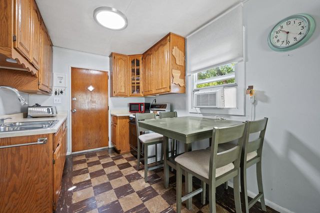 3354 S Burrell STREET, Milwaukee, WI 53207