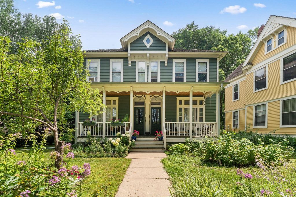 111 Island Avenue W, Minneapolis, MN 55401 — exterior