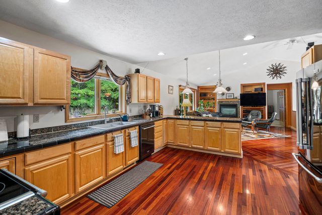 18907 Robin Ridge Road, Inland Twp, MI 49643