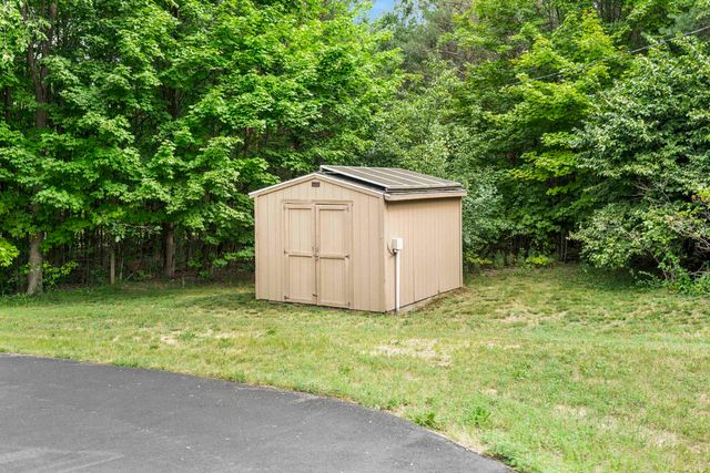 18907 Robin Ridge Road, Inland Twp, MI 49643