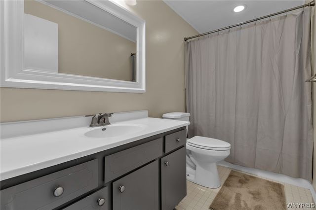 335 South Cayuga Road B, Amherst, NY 14221