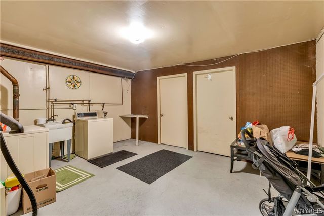 335 South Cayuga Road B, Amherst, NY 14221