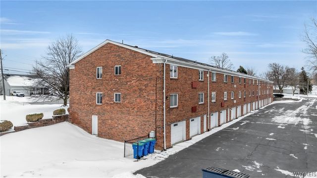 335 South Cayuga Road B, Amherst, NY 14221