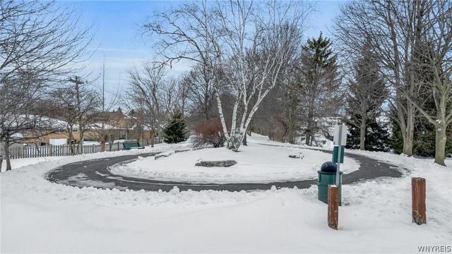 335 South Cayuga Road B, Amherst, NY 14221